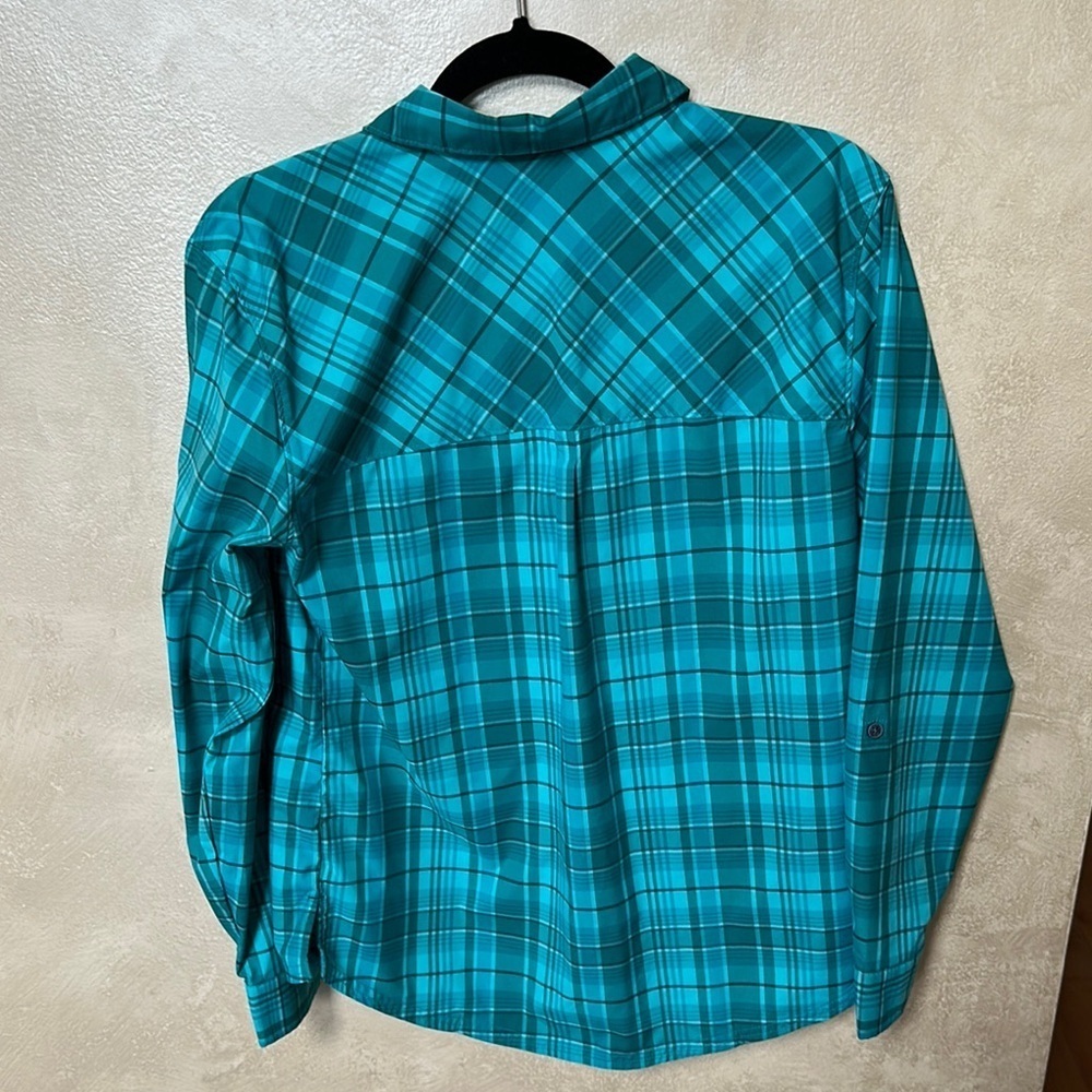 L.L. Bean Blue Casual Button Down Shirt sz small - Picture 5 of 6